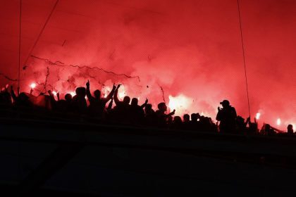 adeptos tochas tochada benfica - 1