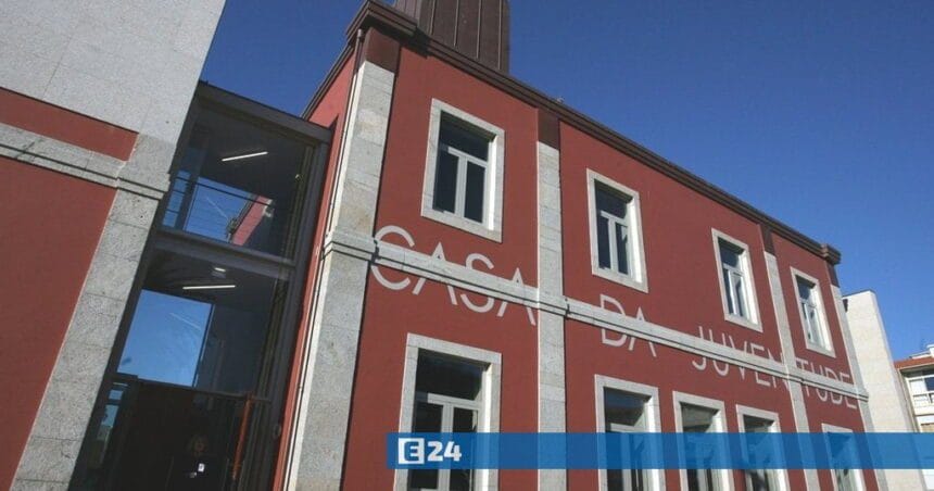 "Condição Humana" para ver até 31 de julho em Esposende CJ FocusFillWzEwMjQsNTM4LCJ5Iiw3Ml0 WaterMarkW251bGxd