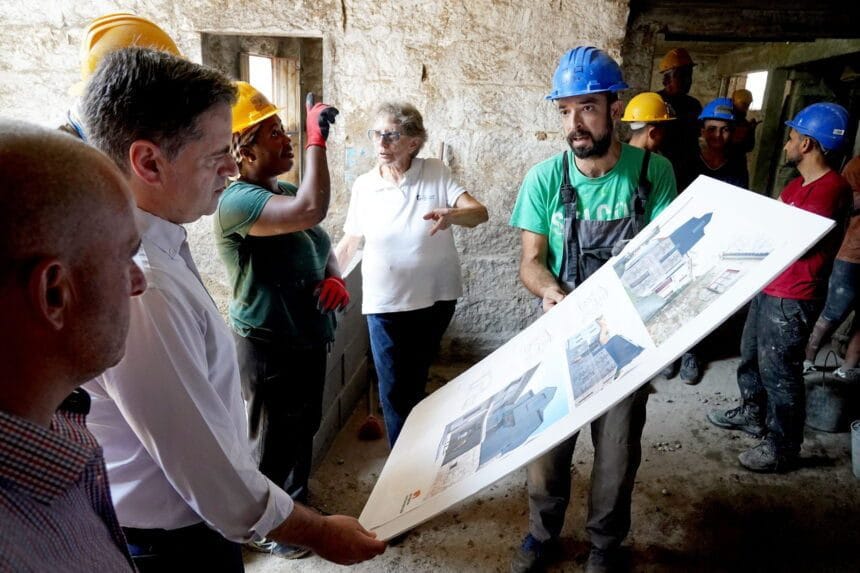Braga estimula envolvimento da comunidade no combate à exclusão social e pobreza habitacional CMB16072022SERGIOFREITAS0021513810223 scaled 1