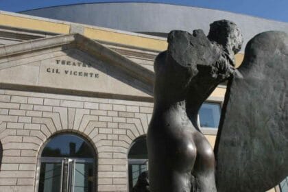Teatro Gil FocusFillWzczNiw0MTQsInkiLDM4XQ. Vicente
