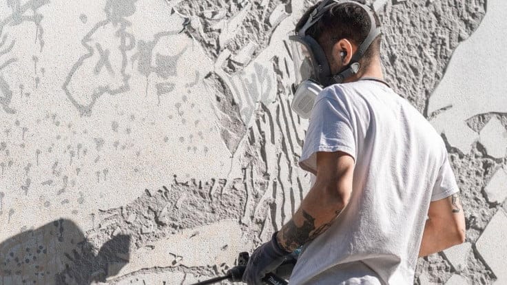 Luto por "Speedy" adia inauguração de obra do Vhils VHILS 1 FocusFillWzczNiw0MTQsInkiLDE3XQ