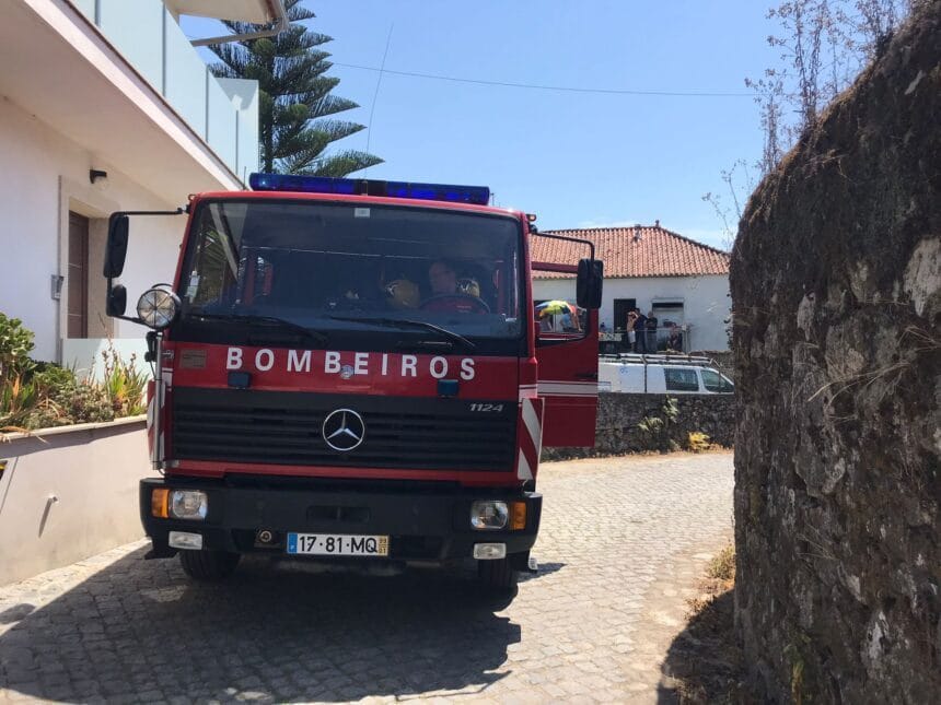 Esposende: Bombeiros mobilizados para incêndio numa casa em Vila Chã WhatsApp Image 2022 07 17 at 15.19.32