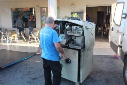 explosao multibanco 1 FocusFillWzczNiw0MTQsZmFsc2UsMF0
