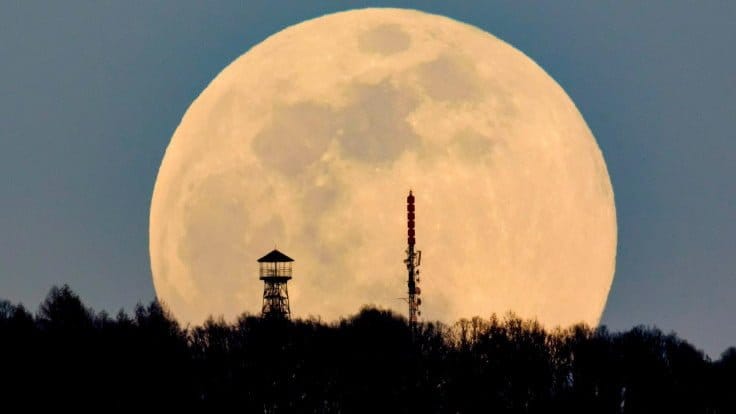 Hoje é dia de super lua...mas em casa superlua FocusFillWzczNiw0MTQsZmFsc2UsMF0