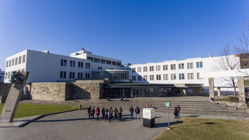 UMinho volta a figurar na lista das 500 melhores universidades do Mundo Campus de Gualtar Braga