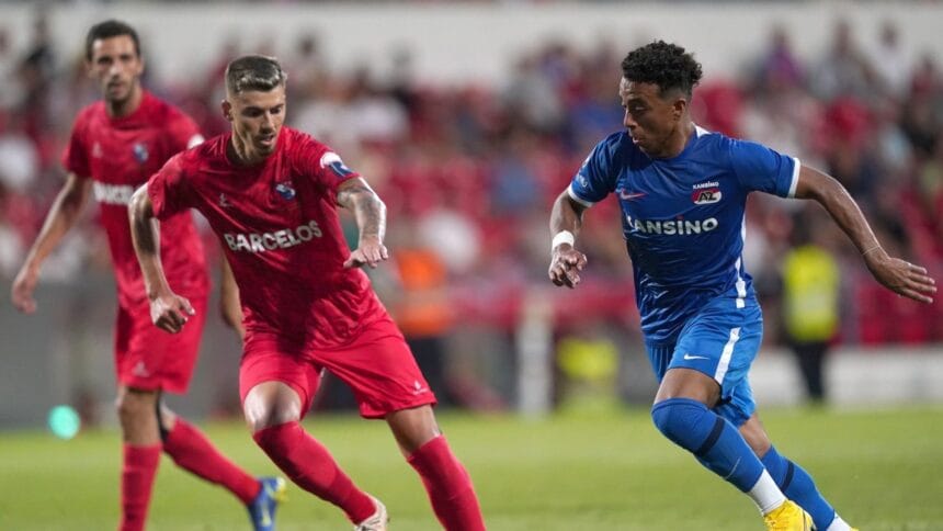 Futebol: Gil volta a perder e diz adeus à Europa gil az