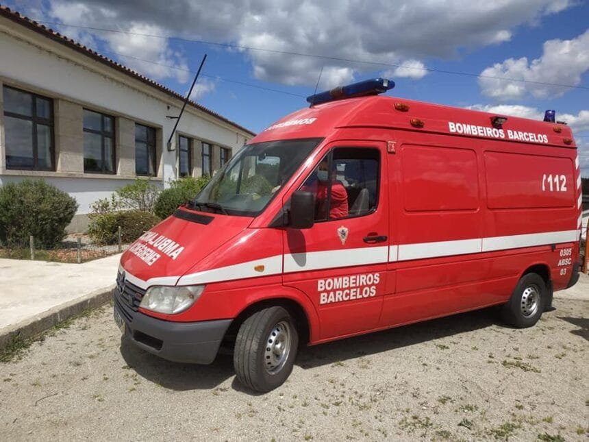 Mulher ferida após acidente no centro de Barcelos 278796166 3190309237894467 4360608949334826471 n