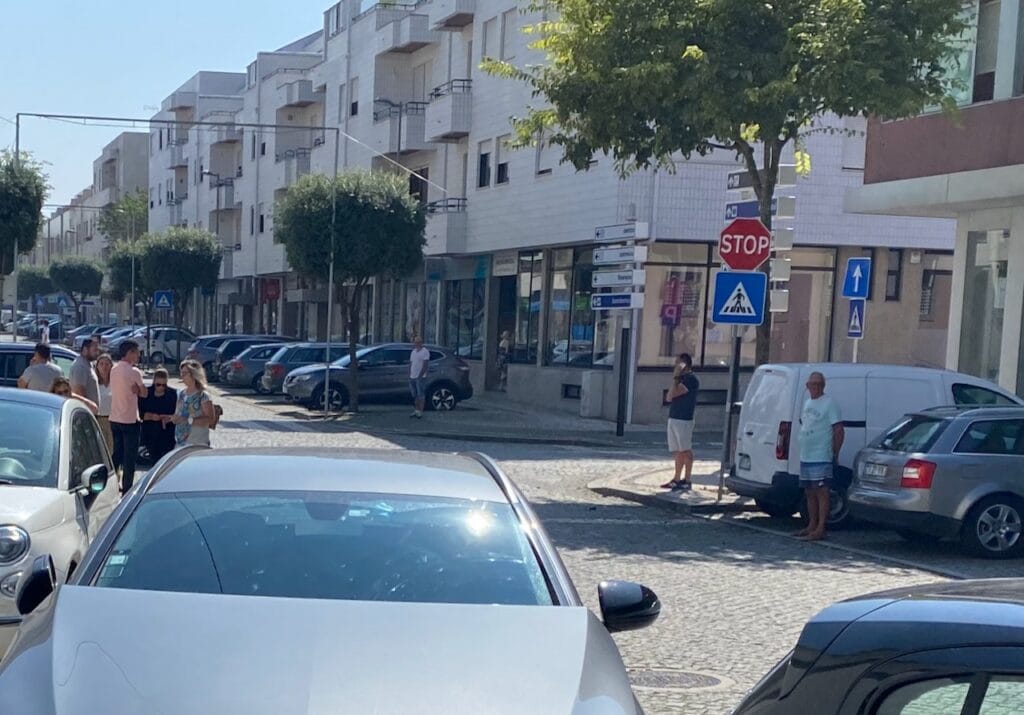 acidente esposende cruzamento 8
