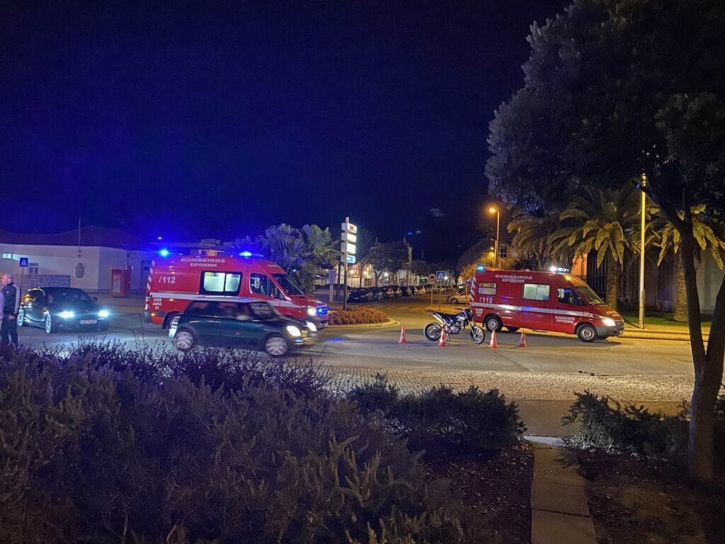 Acidente a envolver motociclo na Marginal de Esposende faz dois feridos acidente esposende marginal mota 6