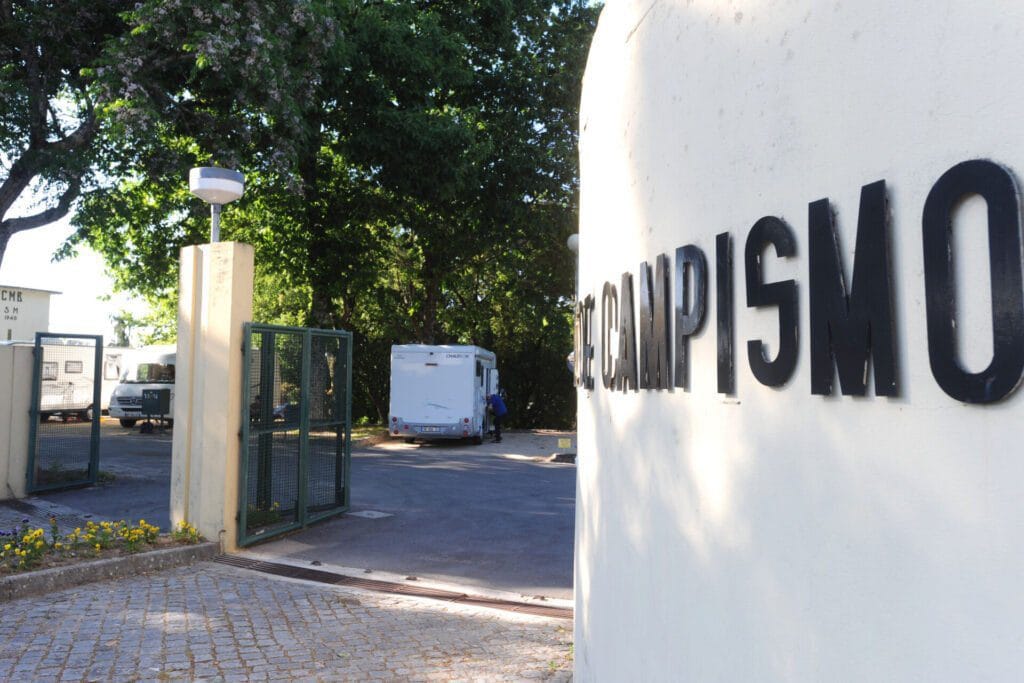 Há um parque de Campismo e Caravanismo em Braga que está na moda CMB14052014SERGIOFREITAS00000311