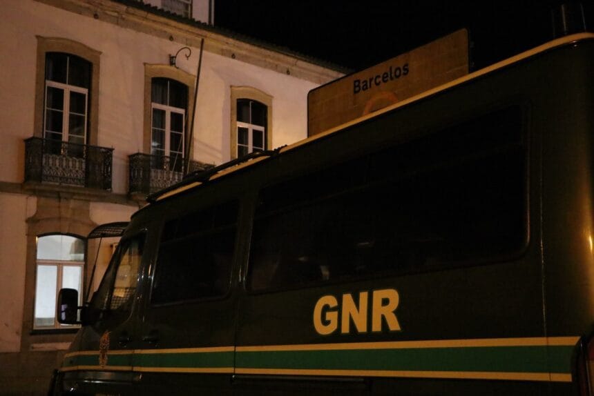 Barcelos: Operação junto à "Gate 13" em Cambeses faz dois detidos por tráfico de droga GNR Barcelos 10
