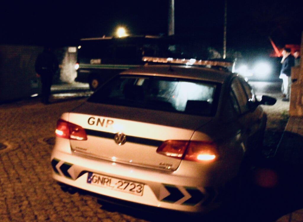 Alto Minho: Segurança morto a tiro à porta de bar em Monção gnr noite