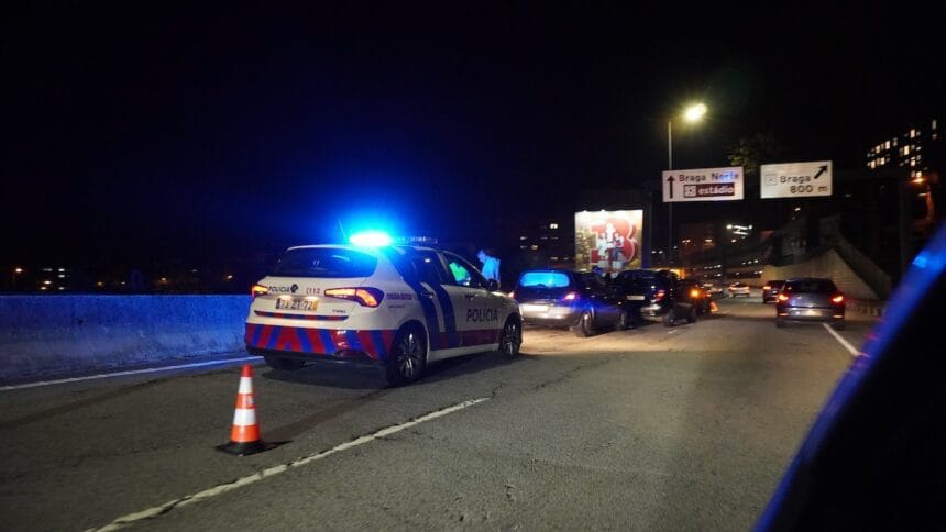 Braga: Choque em cadeia condiciona trânsito na circular urbana PSP