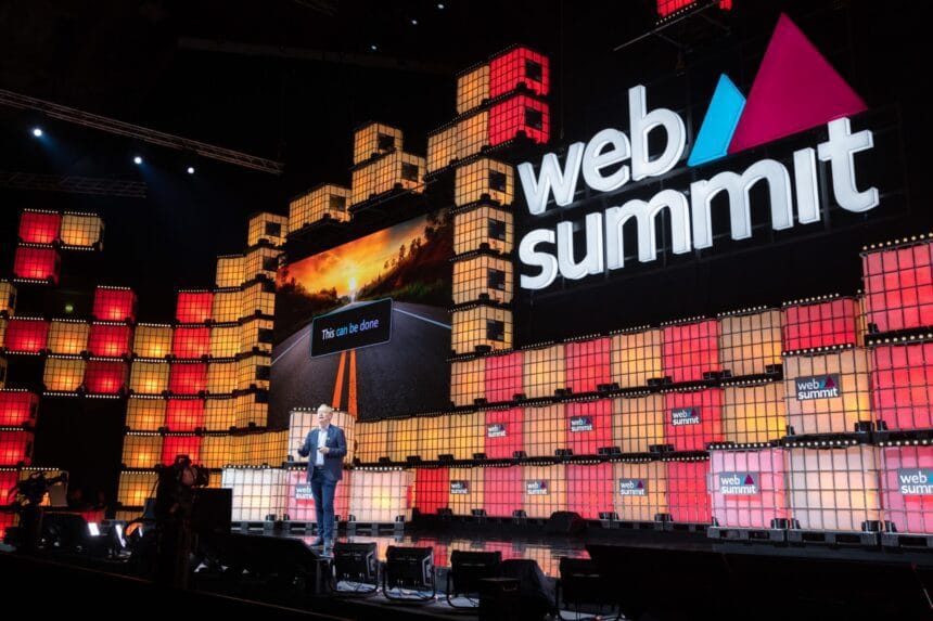 Presidente da Microsoft apela à criação de “nova convenção climática” na Web Summit 2022 microsfot president