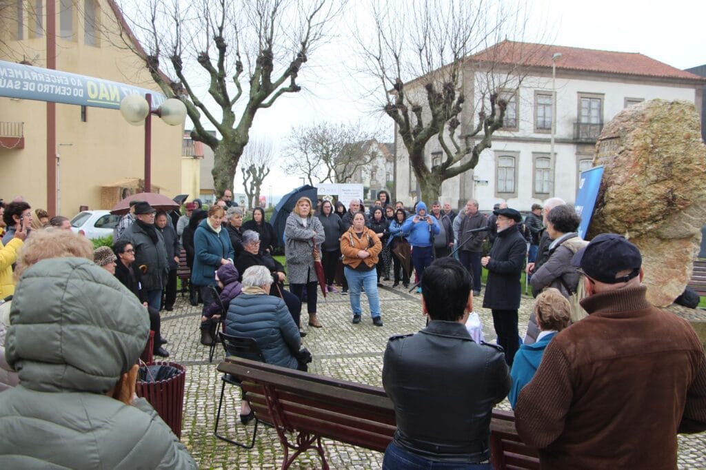 Esposende: Deputado do PCP garante solidariedade na luta pela reabertura da unidade de saúde de Apúlia 1 6