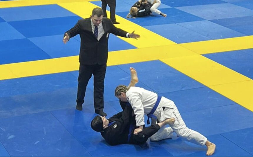 Lutas Marciais: Ana Sofia Fontes perde no combate de estreia no europeu de Paris Captura de ecra 2023 01 25 as 19.03.19