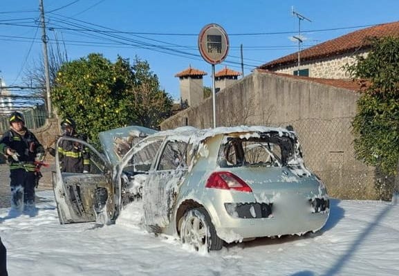 incendio parque industrial de frosses 1