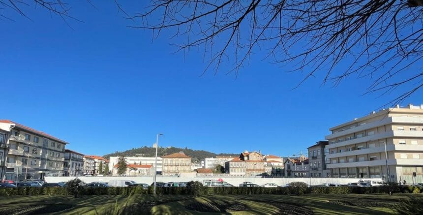Viana: PSD pergunta "pelas obras do Mercado Municipal" 329622006 465858458951903 1272111658435843546 n 1