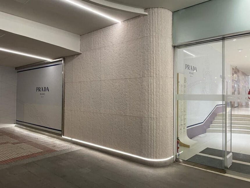 Paredes do El Corte Inglés de Madrid revestidas com material criado em Portugal El Corte Ingles Madrid Revestimento Materio ACL 02