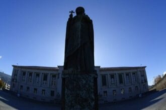 alunas abusou Tribunal condena Barcelos adaufe braga PJ