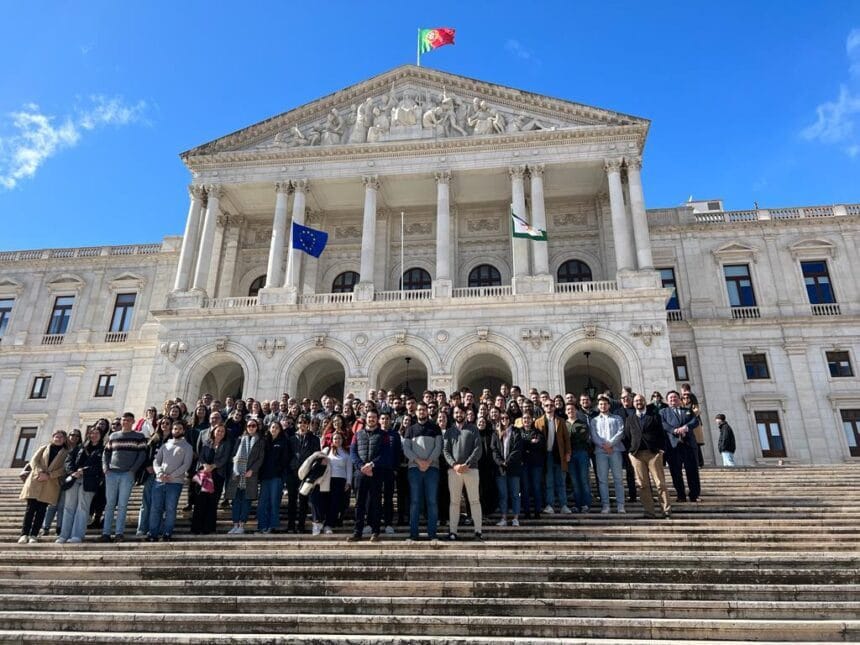 AR aprovou doutoramentos nos politécnicos e a denominação de "Universidades Politécnicas" Parlamento 24fev