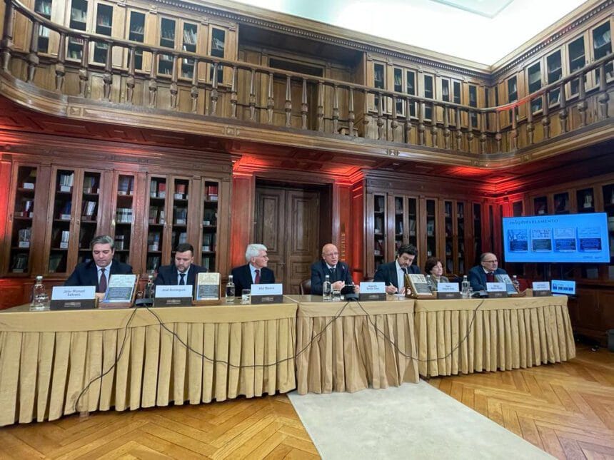 História dos Arcos de Valdevez apresentada na Assembleia da República apresentacao de livro A Republica eleicoes 3
