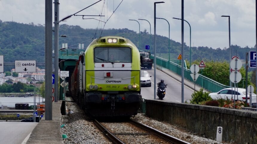 Viana: Luís Nobre defende ligação ferroviária ao porto de mar comboio viana 1