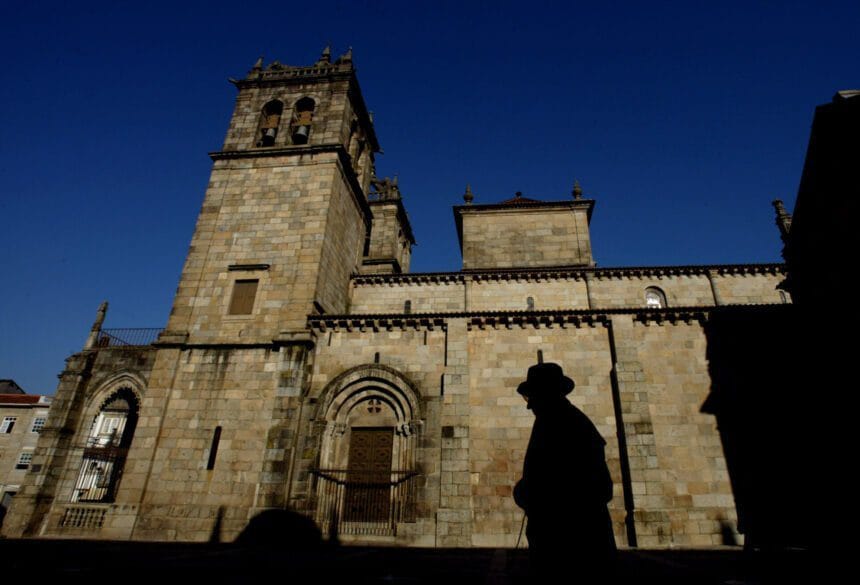 Sé Catedral de Braga e Mosteiros de Tibães entre os monumento mais procurados para visitar Norte se catedral Braga