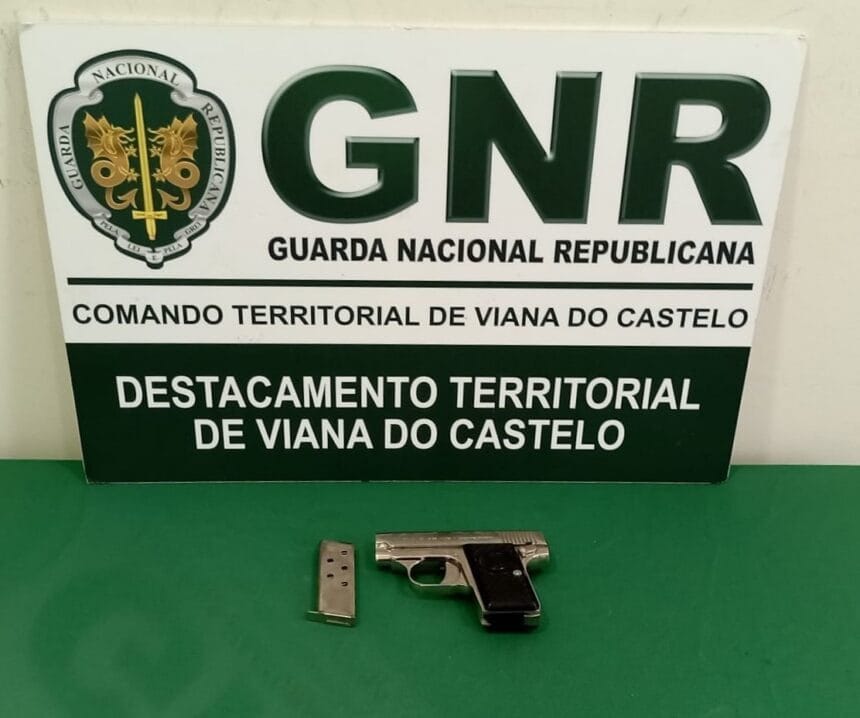GNR: Detido por posse ilegal de arma após desentendimento entre duas mulheres Viana do Catelo Detencao