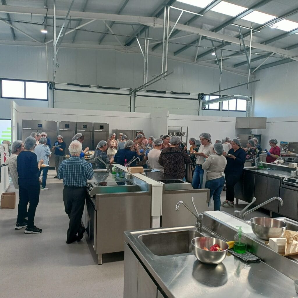 Cozinheiras de Esposende foram ao laboratório para aprender a fazer pratos mais saudáveis Workshop cantinas 2