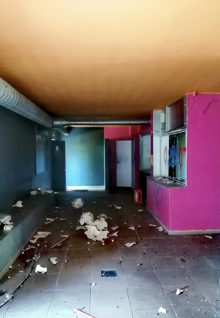 Biba Ofir Abandonado