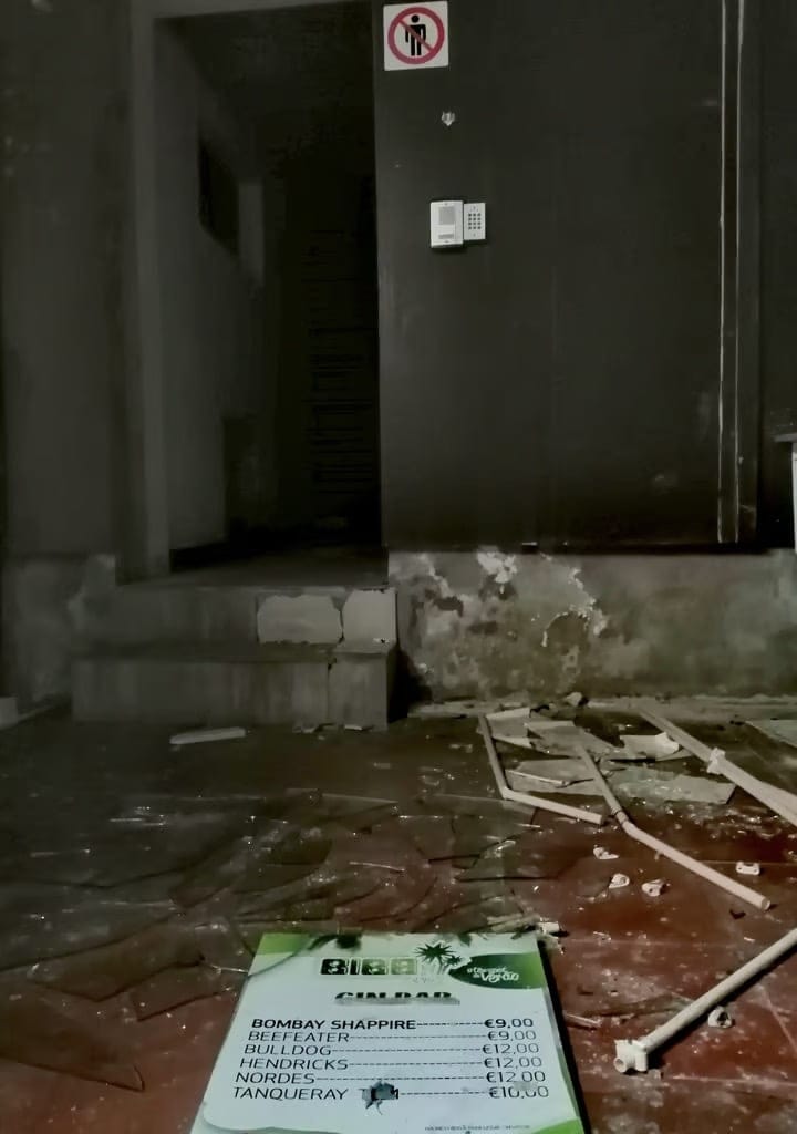 Biba Ofir Abandonado