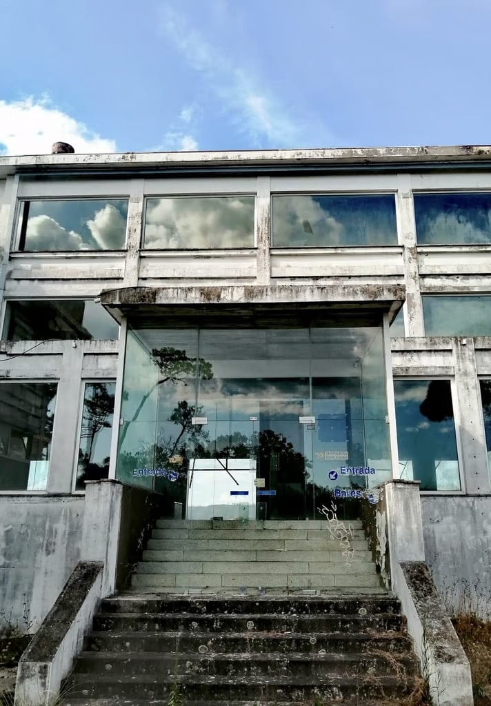 Biba Ofir Abandonado
