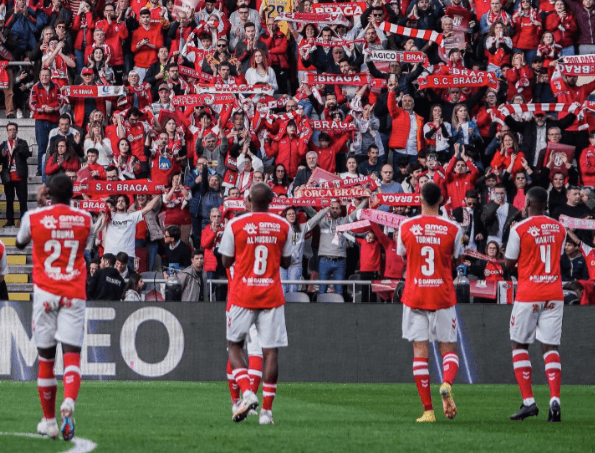 Futebol: SC Braga regressa à Liga dos Campeões SC Braga e os adeptos