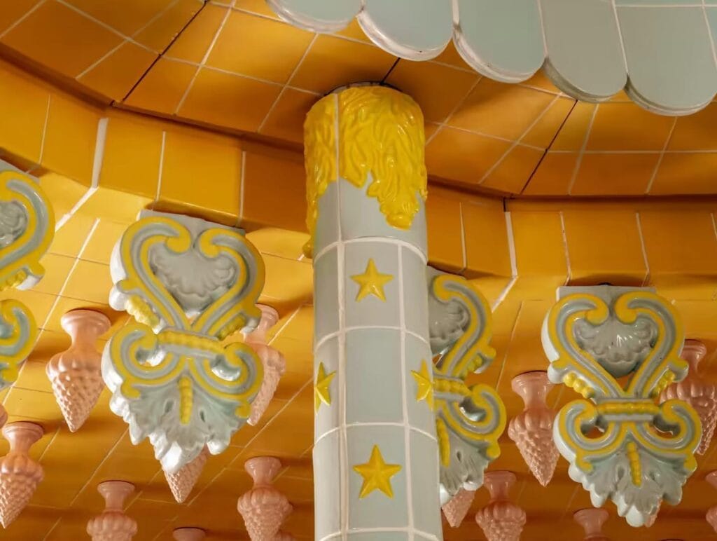 "Bolo de Casamento" é a nova obra de arte de Joana Vasconcelos "absurda e cativante" bolo de noiva
