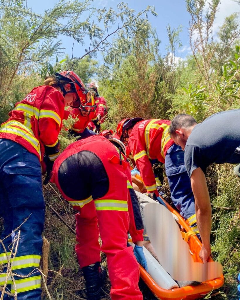 Ponte de Lima: Resgate em acidente de trabalho grave. Veja as imagens da operação em Estorãos estorãos corte perna ponte de lima