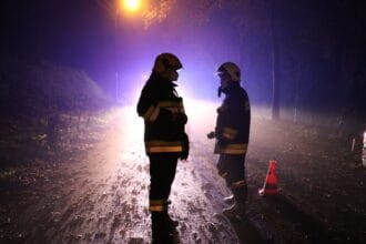 Bombeiros noite acidente barcelos vieira do minho