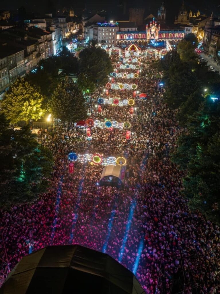 Braga: Esquece tudo. As imagens incríveis da noite de São João São João Braga