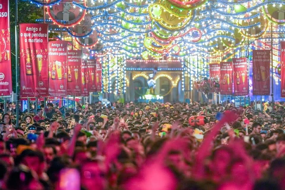 Braga: Esquece tudo. As imagens incríveis da noite de São João São João Braga