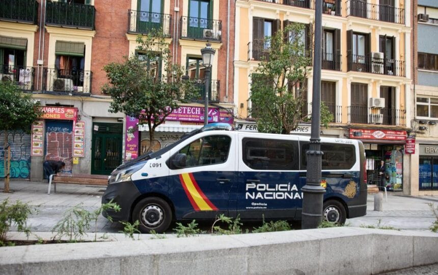 PJ: Detido em Espanha homem responsável pela prática de homicídio qualificado, na forma consumada e detenção de arma proibida Policia Espanhola detem portugues