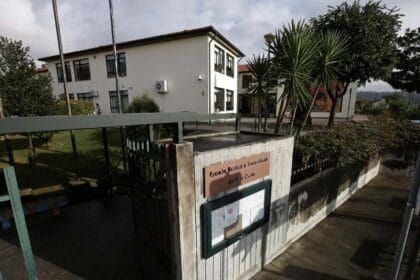 escola vila cova ranking