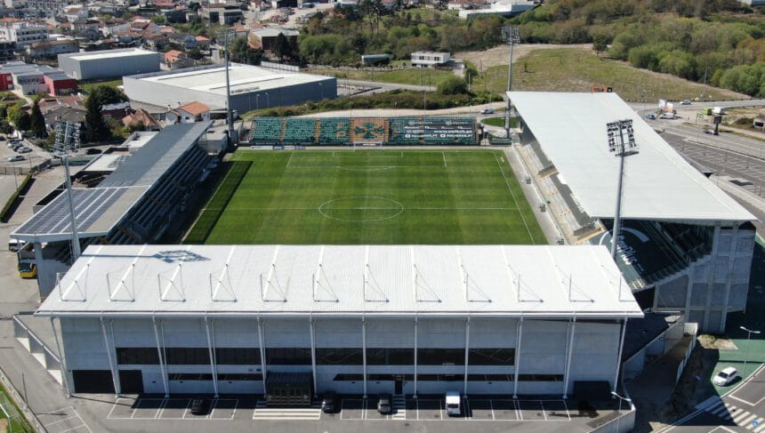 Futebol: Paços de Ferreira poderá ser a casa provisória do Lank Vilaverdense estádio paços ferreira