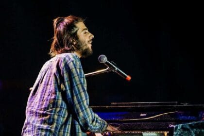 salvador sobral em Cerveira ao Piano