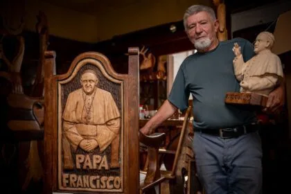 cadeira papal de barcelos