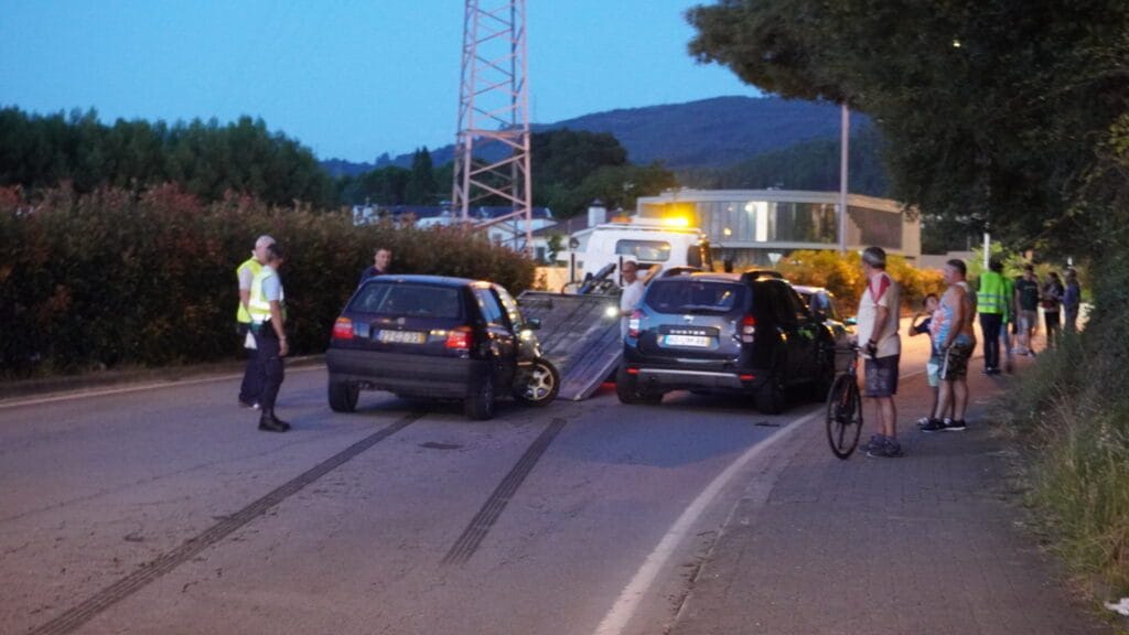 Braga: Colisão a envolver três carros provoca duas vítimas na Variante do Fôjo Acidente fojo braga