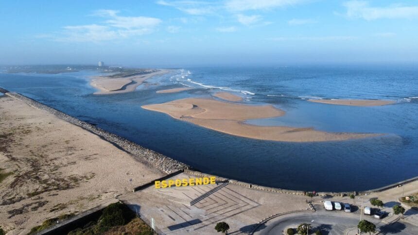 Esposende: Esta foto mostra dinâmica da foz do Cávado. Beleza ou preocupação? foz rio cavado