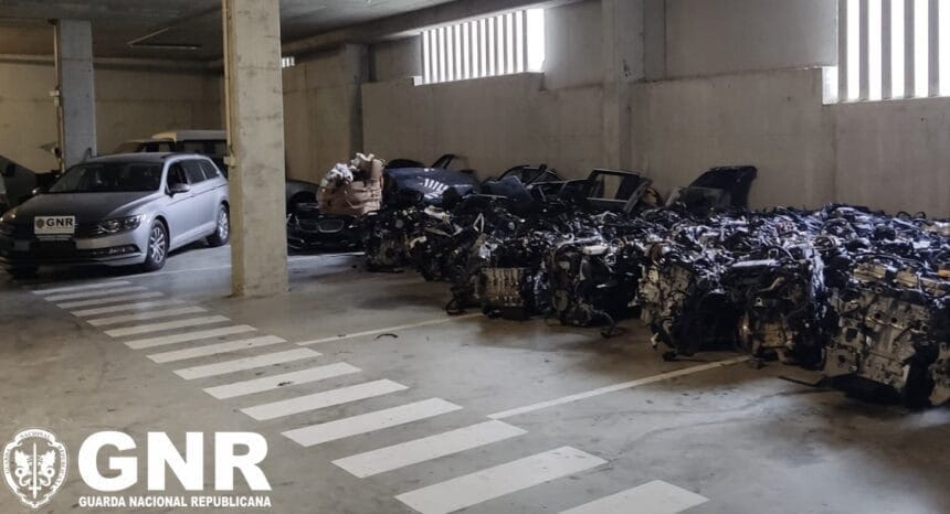 Arcos de Valdevez: Furto de carro na vila leva a investigação que culmina em 4 detidos GNR pecas de carros