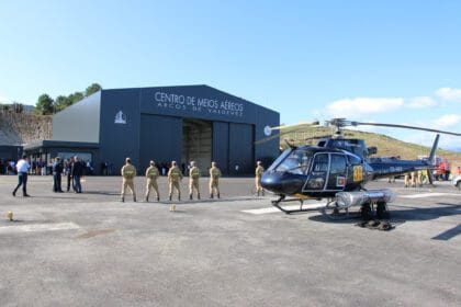 hangar centro de meios aereos arcos de valdevez