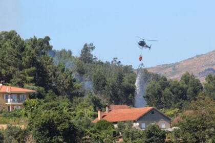 incendio viana helicoptero