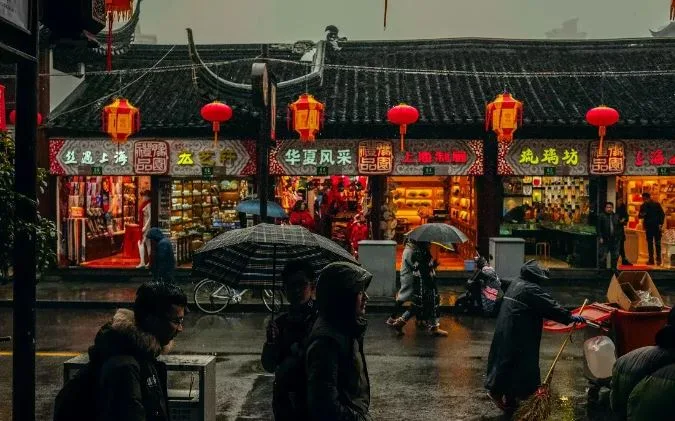 Economia chinesa enfrenta pressões deflacionárias mas depressão de longo prazo é improvável China